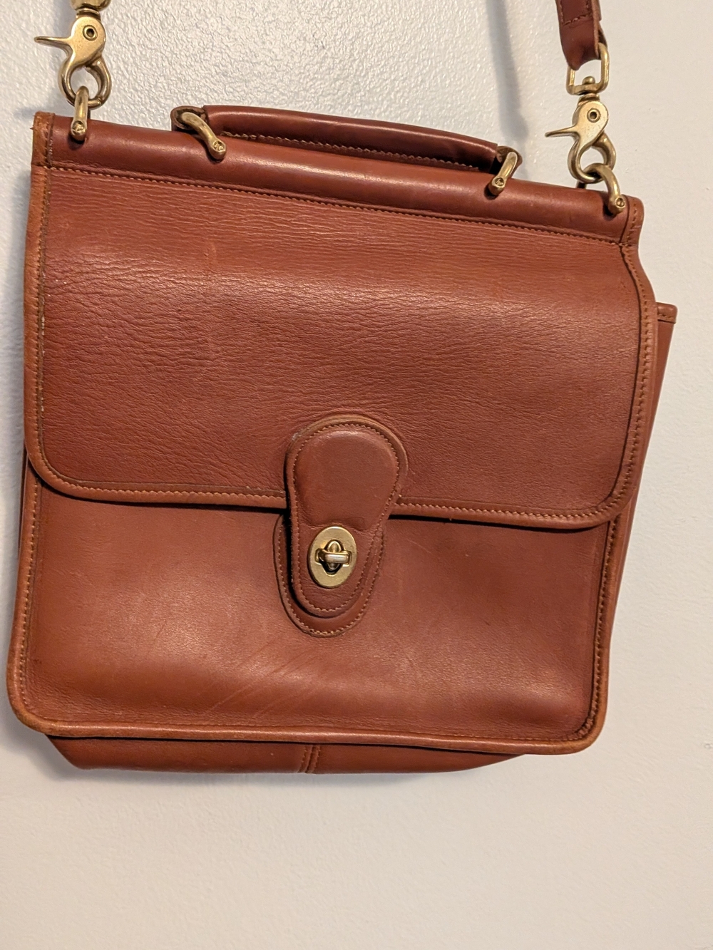 Vintage Brown Leather Crossbody Bag with Brass Hardware